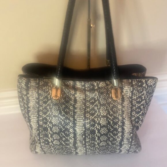 Cole Haan snakeskin print leather Shoulder Bag/Tote - Picture 6 of 9
